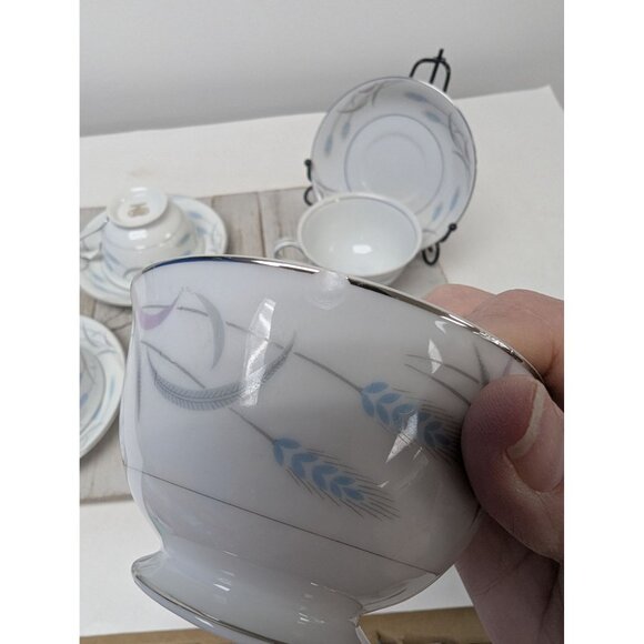 Vintage Valmont Royal Wheat Platinum Trim Set of 4 Saucers Teapcups - Picture 6 of 11